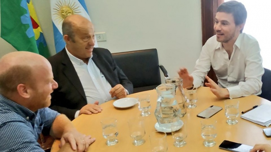 Mar Chiquita: el intendente presentó diferentes propuestas al ministro Augusto Costa