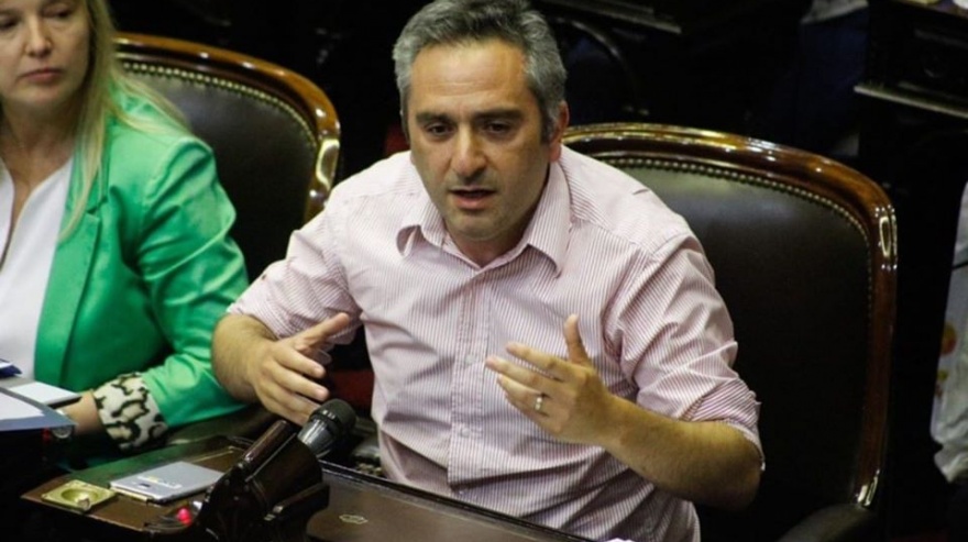 Andrés "Cuervo" Larroque reemplaza a Raverta en el Ministerio de Desarrollo de la Comunidad
