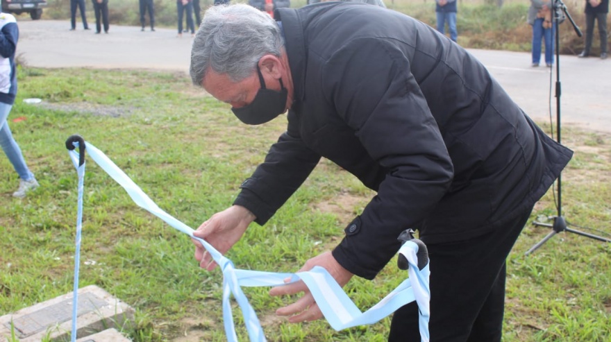 Pila: el intendente inauguró viviendas realizadas con fondos municipales