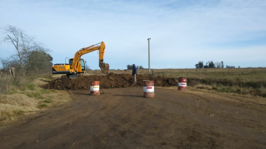 Tandil reforzó los cortes en caminos rurales que conectan con Ayacucho