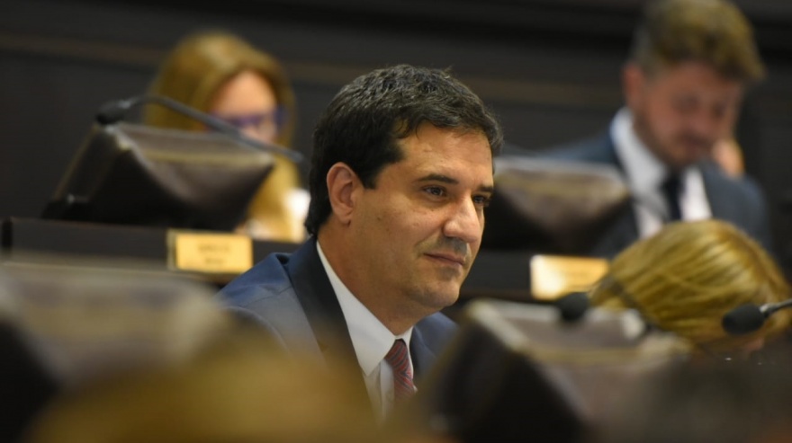 El diputado Abad pidió la suspensión de la movilidad del personal de las fuerzas de seguridad