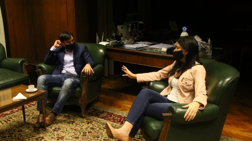 El intendente de Castelli fue recibido por Carmela Moreau en un encuentro que tuvo como eje a la autonomía municipal