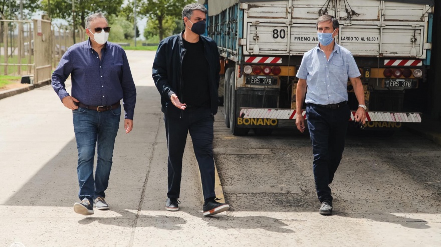 Jorge Macri camina la sección: visitó Lezama y Chascomús