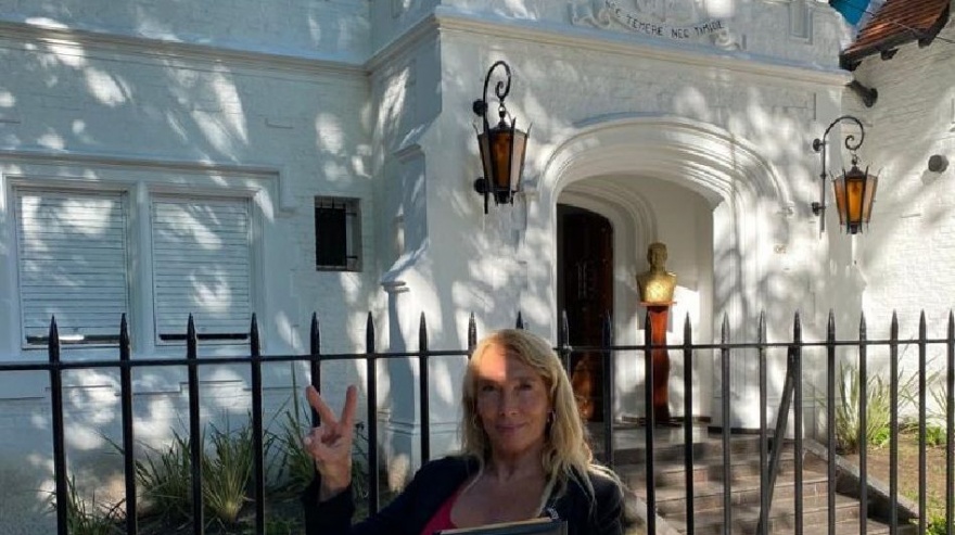 El Colectivo de mujeres de “Las 3 Banderas” convoca un abrazo en la casa de Perón