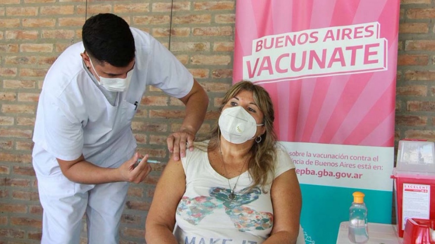 El Gobierno bonaerense asignó casi 120 mil nuevos turnos para vacunar a mayores de 60 años