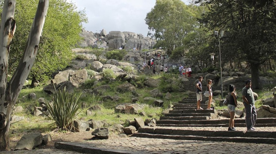 El Municipio comenzará etapa de remodelación en el parador del cerro La Movediza