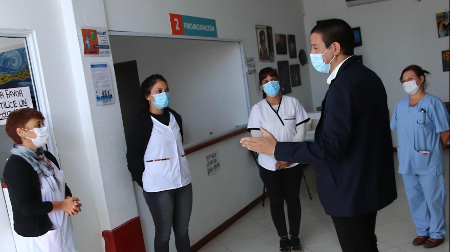 El intendente Cardozo visitó el Centro de Vacunación de San Clemente