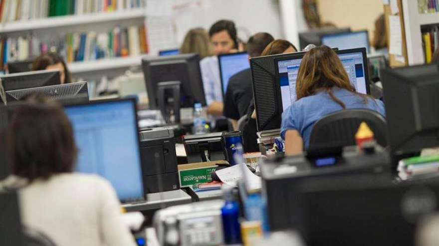 El Gobierno estableció que los empleados públicos trabajen a distancia