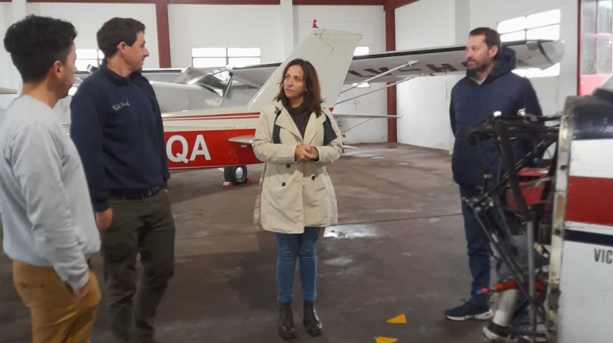 La diputada Sánchez Jauregui visitó el aeródromo de Necochea