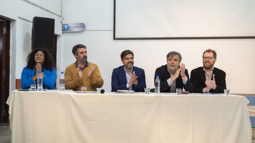 Ianantuony y Bianco firmaron convenio para obras de infraestructura en Miramar