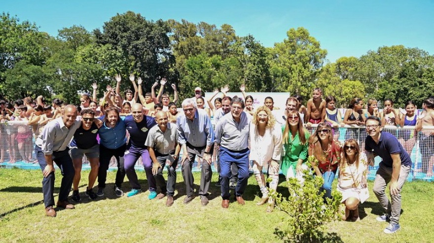 General Belgrano: Dinapoli y Sileoni recorrieron la sede del programa “Escuelas Abiertas en Verano”