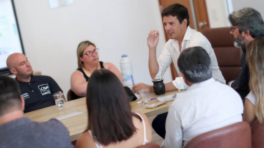 La Costa:  Cardozo anunció un aumento salarial que llegará al 144% para todos los trabajadores y trabajadoras municipales