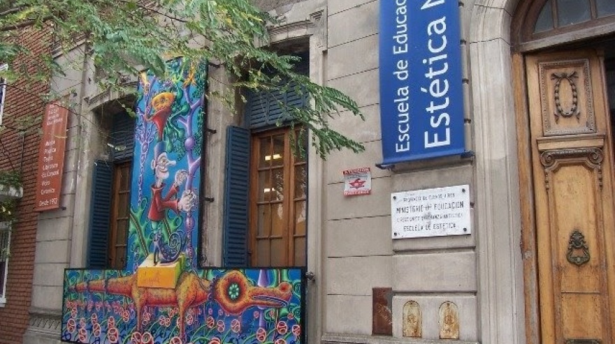 Cambian denominación de las Escuelas de Educación Estética por el de “Educación Artística”