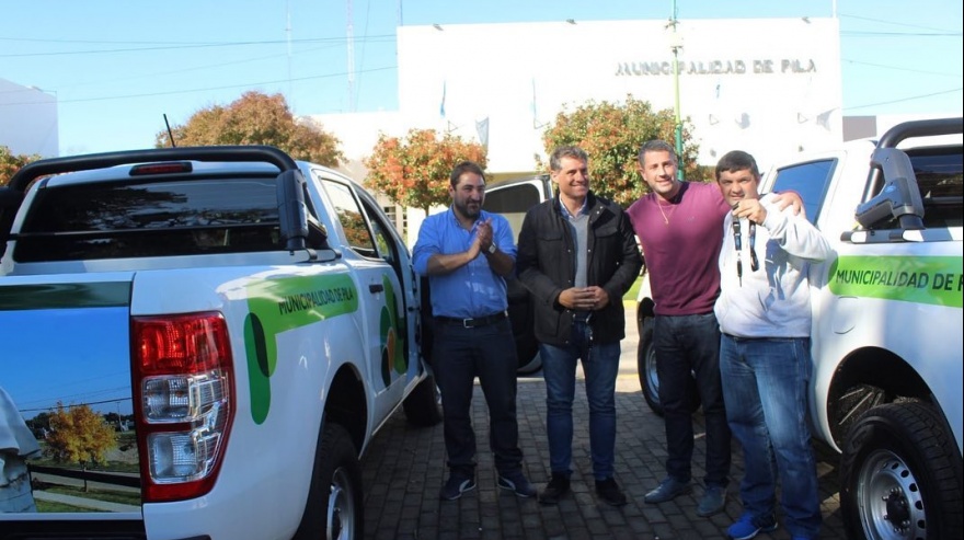 Pila: se suman 4 camionetas a la flota municipal