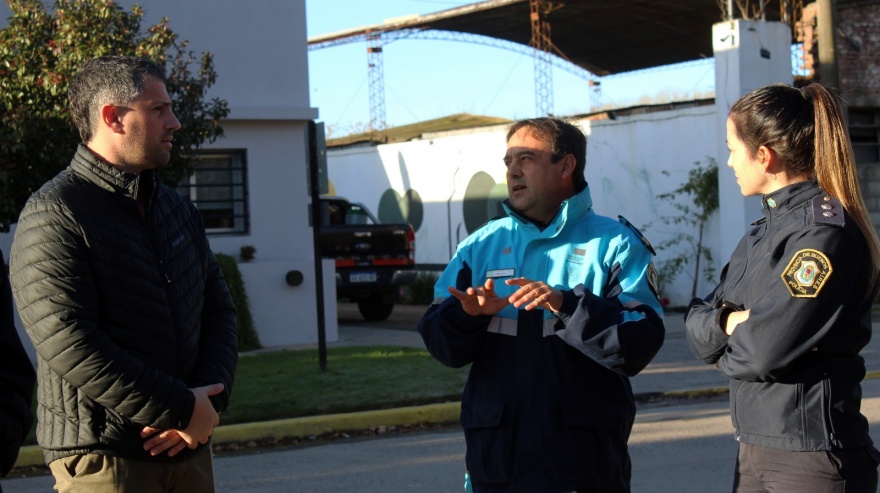 Pila: Walker hizo entrega de un nuevo patrullero para Casalins