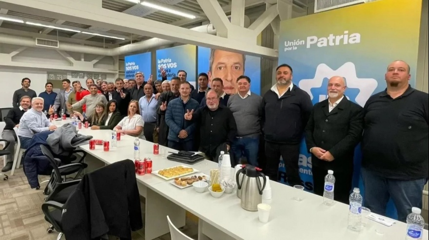 Malena Galmarini se reunió con integrantes de la “Mesa Massa Presidente” de Mar del Plata