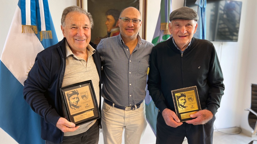 Balcarce: Reino reconoció a dos históricos preparadores de vehículos de competición