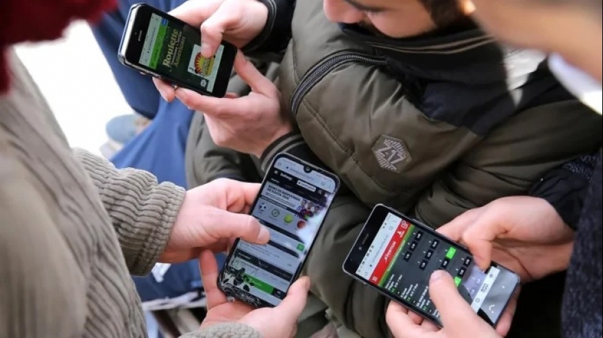 La Provincia lanza un paquete de medidas para combatir las apuestas online entre adolescentes