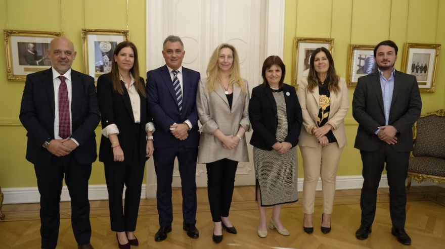 La Libertad Avanza y el sector PRO de Bullrich unificaron sus bloques en la Legislatura