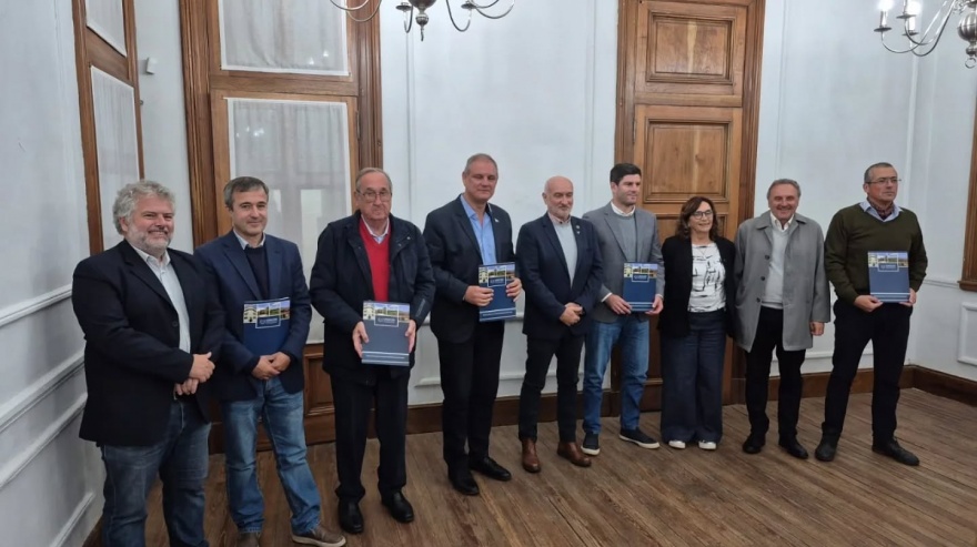 Intendentes radicales coordinan acciones conjuntas para impulsar emprendimientos locales