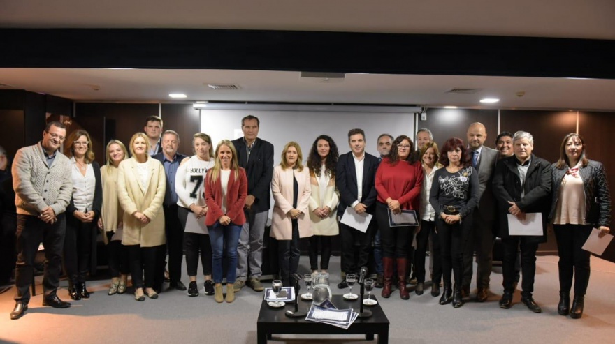 Diputados marplatenses participaron de la presentación de adhesión a la Ley Justina