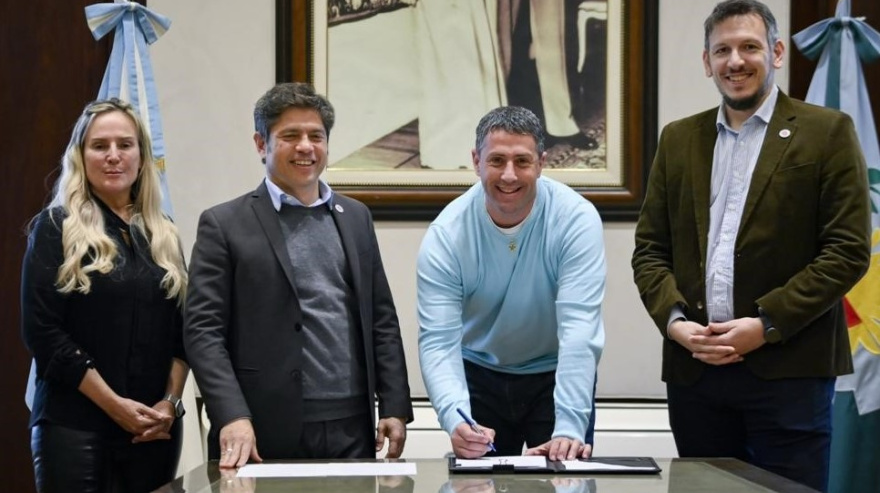 Pila: firma de convenio permitirá tener una nueva motoniveladora