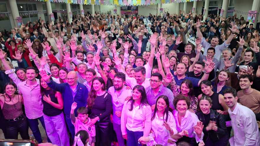 Balcarce: multitudinario cierre de campaña del oficialismo
