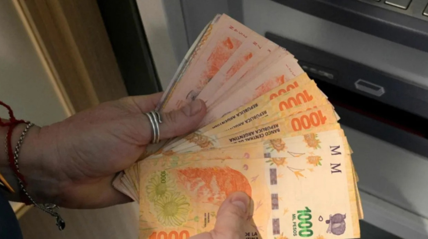 Los aumentos que llegan con noviembre: colectivos, alquileres y prepagas