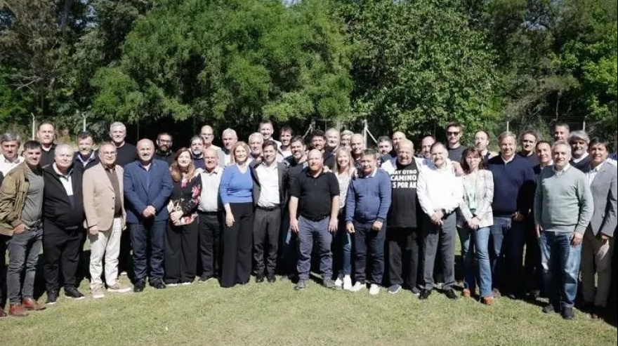 Fuerte respaldo de los intendentes a Kicillof: quiénes participaron por la quinta