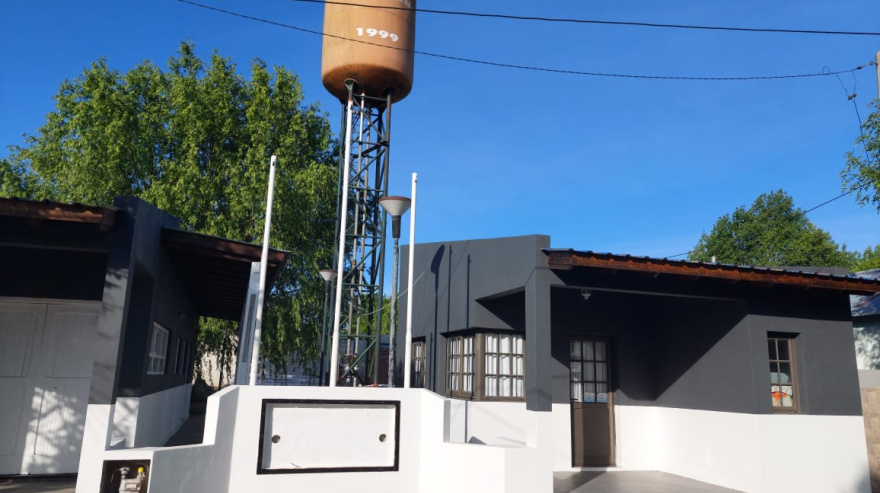 La Municipalidad de Tordillo mejora sus Edificios Públicos con trabajos de reparación y pintura