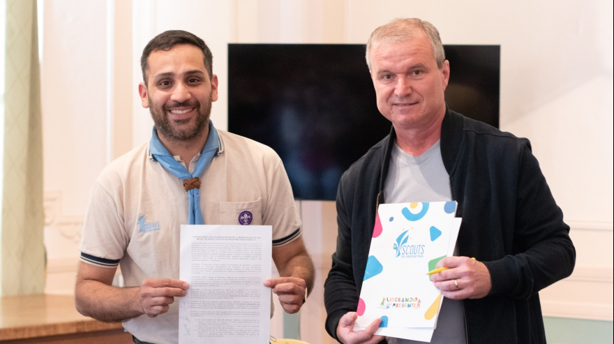 Monte: importante firma de convenio con el Grupo Scout Laguna de Monte