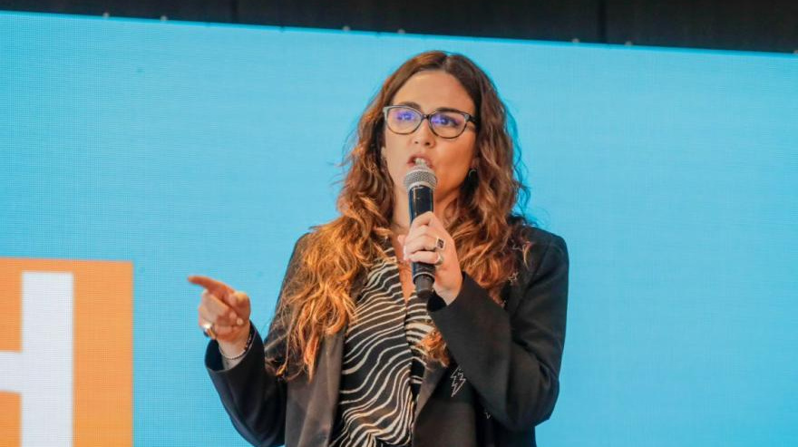 Jimena López deja la presidencia para asumir en el Congreso