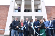 El gobernador Kicillof inauguró la Casa de la Provincia en Pila