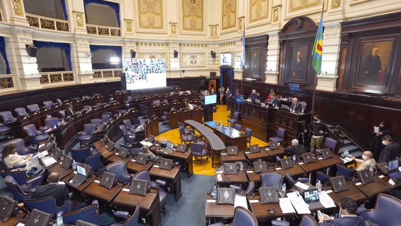 La Cámara de Diputados bonaerense aprobó la Ley de donación de plasma, la “Ley Silvio” y beneficios para clubes de barrio