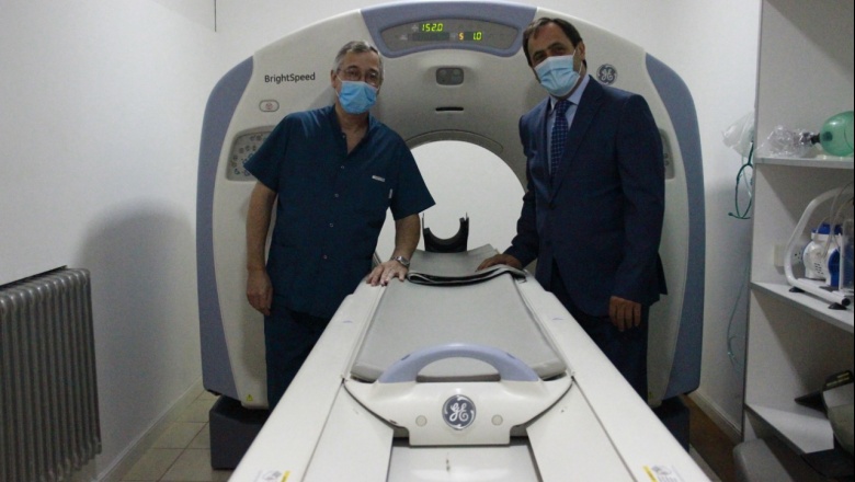 Maipú: el intendente inauguró un tomógrafo computado en el hospital municipal