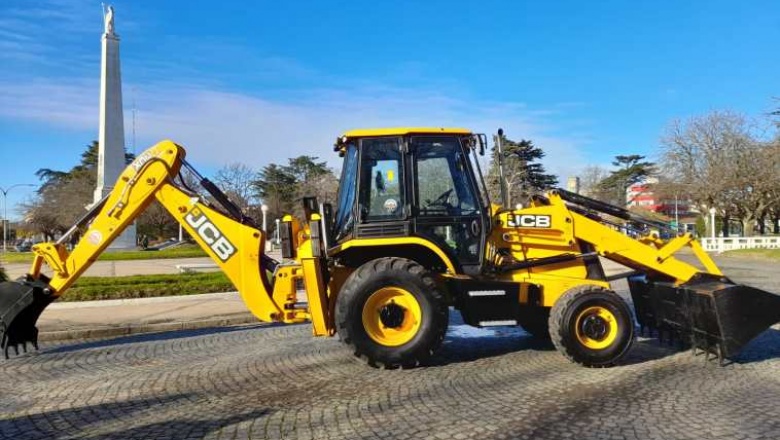 Balcarce: el Municipio adquirió una retropala excavadora valuada en 9 millones de pesos