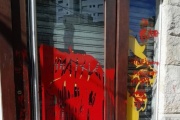Mar del Plata: vandalizaron un local céntrico de La Libertad Avanza