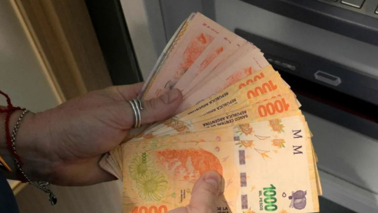 Los aumentos que llegan con noviembre: colectivos, alquileres y prepagas