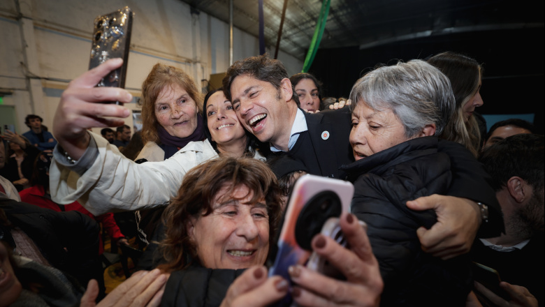 Axel Kicillof: "Me estoy cargando la campaña al hombro y no soy candidato"