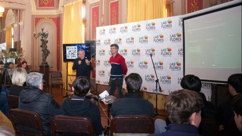 Gelené presentó "IDE Las Flores", la herramienta digital que permite el acceso a distintos datos e información del partido