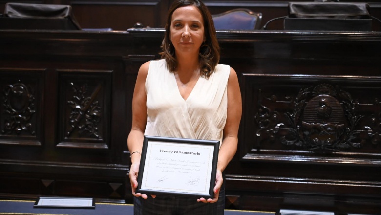 La diputada Sánchez Jauregui fue reconocida por su labor legislativa