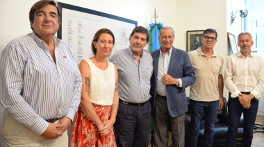 La Costa: De Jesús gestionó ante funcionarios provinciales obras en escuelas y políticas destinadas a las juventudes