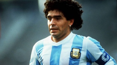 Castelli: el intendente anunció que se realizará una estatua de Maradona sobre la Autovía 2