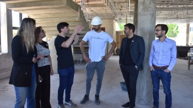 Bianco y Simone recorrieron la construcción de la Casa de la Provincia en Castelli