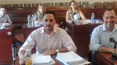 “El intendente Etchevarren quiere hacer de Dolores una ciudad turística a costa de los que menos tienen”
