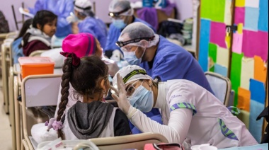 Salud bucal: por segundo año consecutivo un equipo odontológico de la UBA atiende en escuelas de La Costa