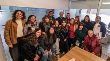 La Costa acompaña a estudiantes de Trabajo Social que representarán al distrito en un encuentro regional