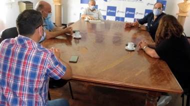 Tordillo: el intendente y funcionarios de salud organizan la campaña de vacunación masiva para la ciudad