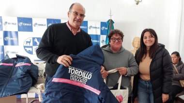 Tordillo: hicieron entrega de indumentaria a las integrantes de la Cuadrilla Municipal