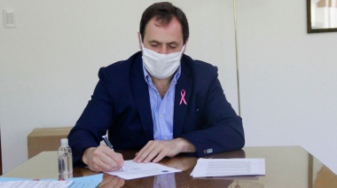 Maipú: Rappallini firmó contrato para el suministro de un tomógrafo para el hospital